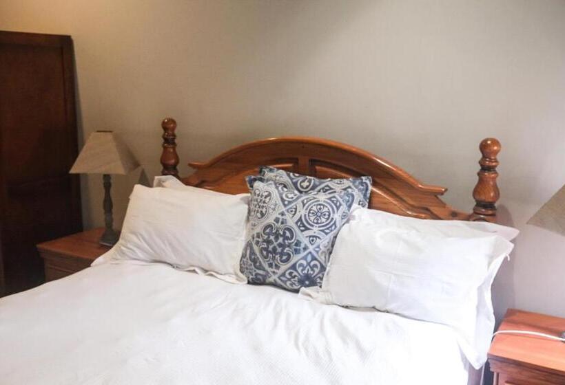 בית מלון כפרי The Kraal Addo Guesthouse