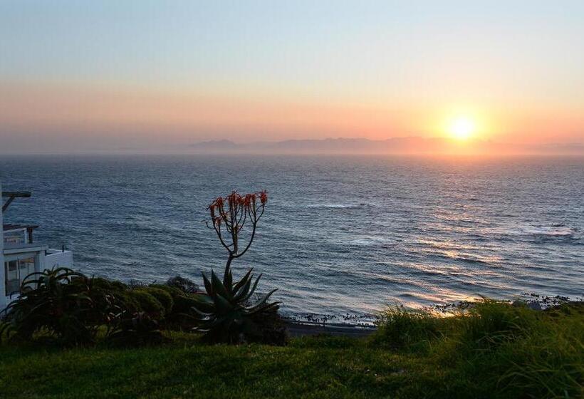 Rocklands Seaside Bed And Breakfast