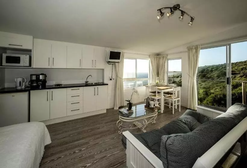 Rocklands Seaside Bed And Breakfast