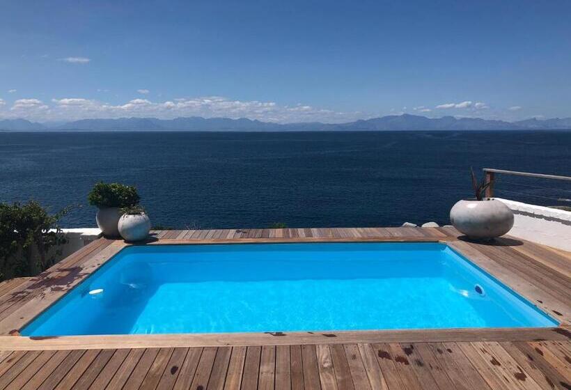 Rocklands Seaside Bed And Breakfast