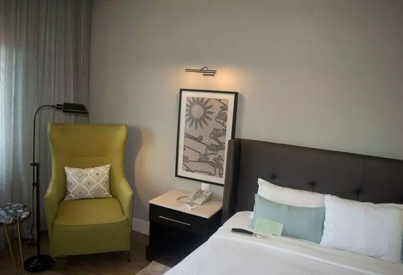 ホテル Lucerna Hermosillo