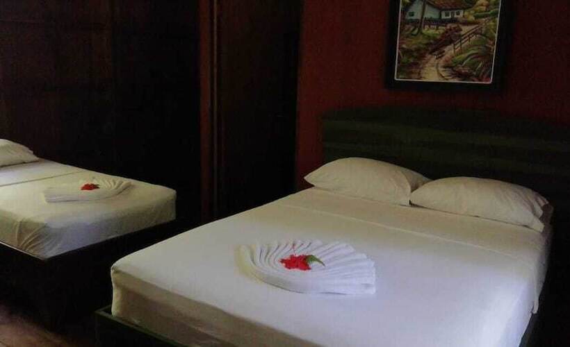 Отель Hidden Paradise Lodge