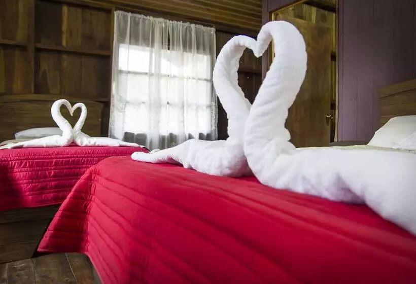 هتل Hidden Paradise Lodge