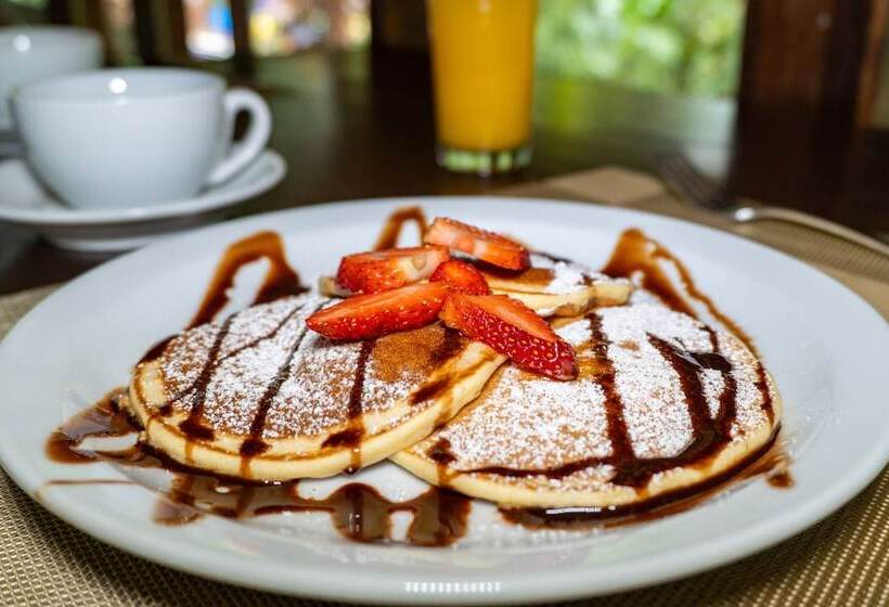 Отель Hidden Paradise Lodge