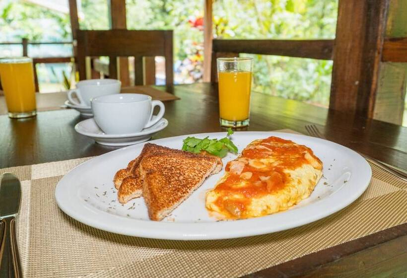 Отель Hidden Paradise Lodge