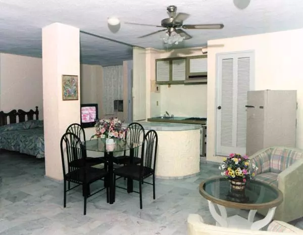 ホテル Suites Jazmin Acapulco