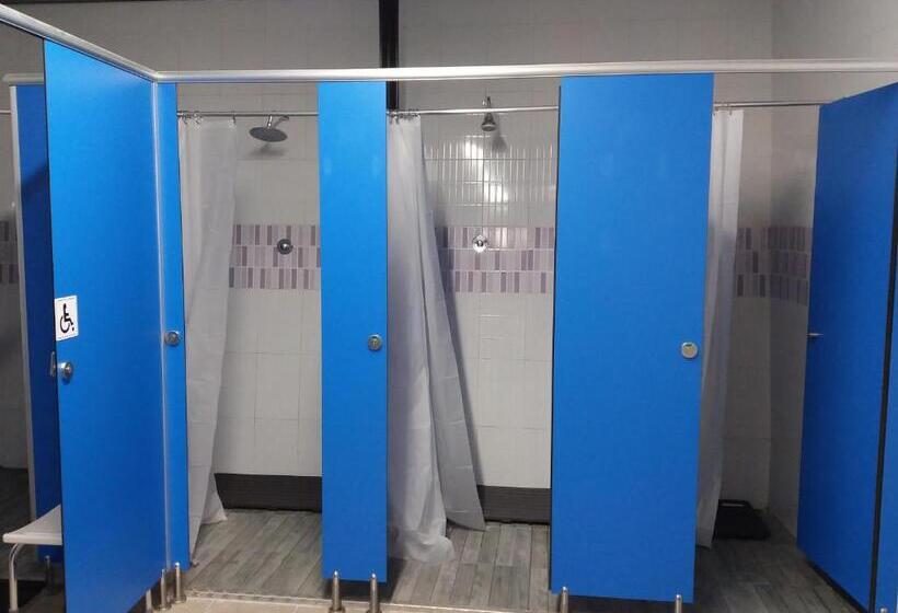 Albergue Monterrey Hostel