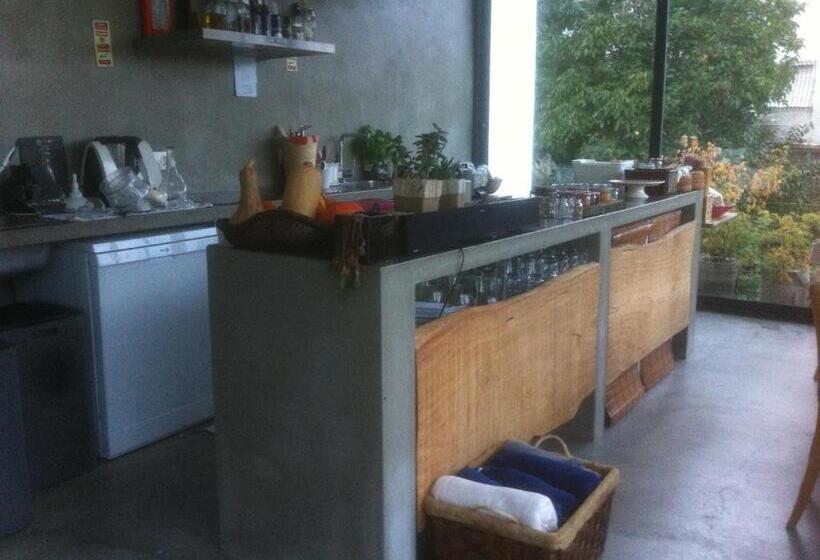 تختخواب و صبحانه Casas Do Contrabando