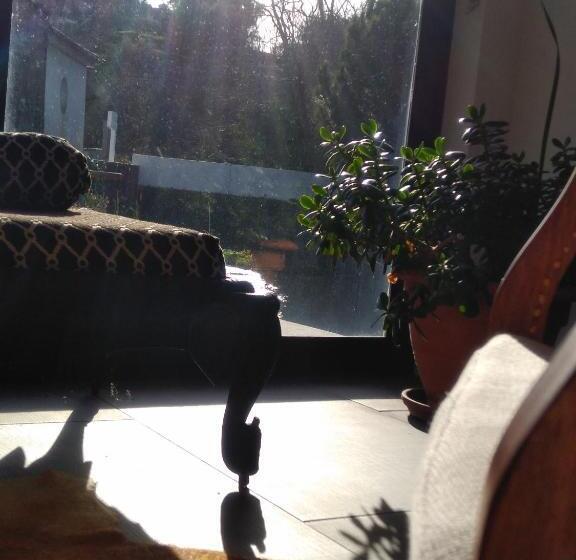 تختخواب و صبحانه Casas Do Contrabando