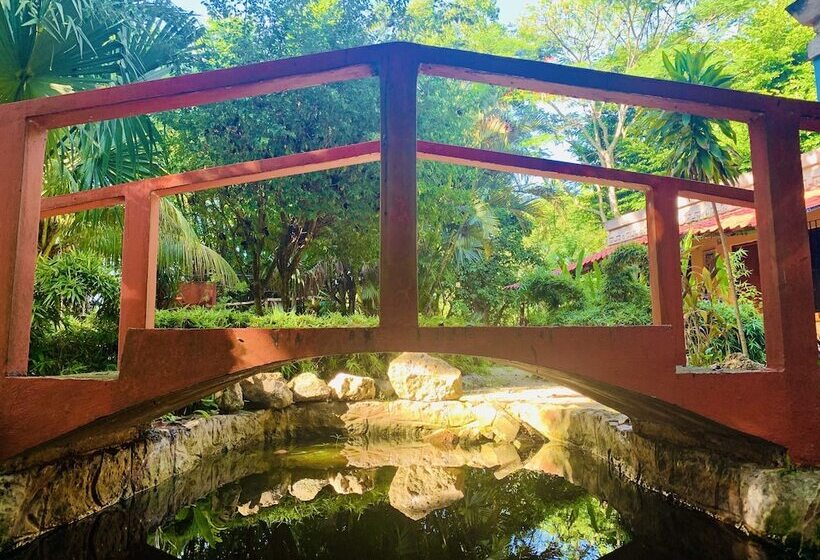 Gardenhotel Macan Ché B&b