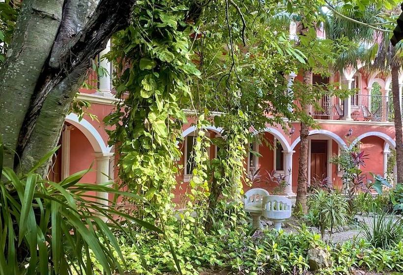 Gardenhotel Macan Ché B&b