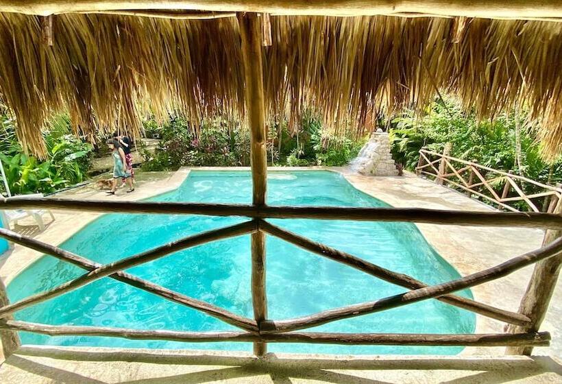 Gardenhotel Macan Ché B&b