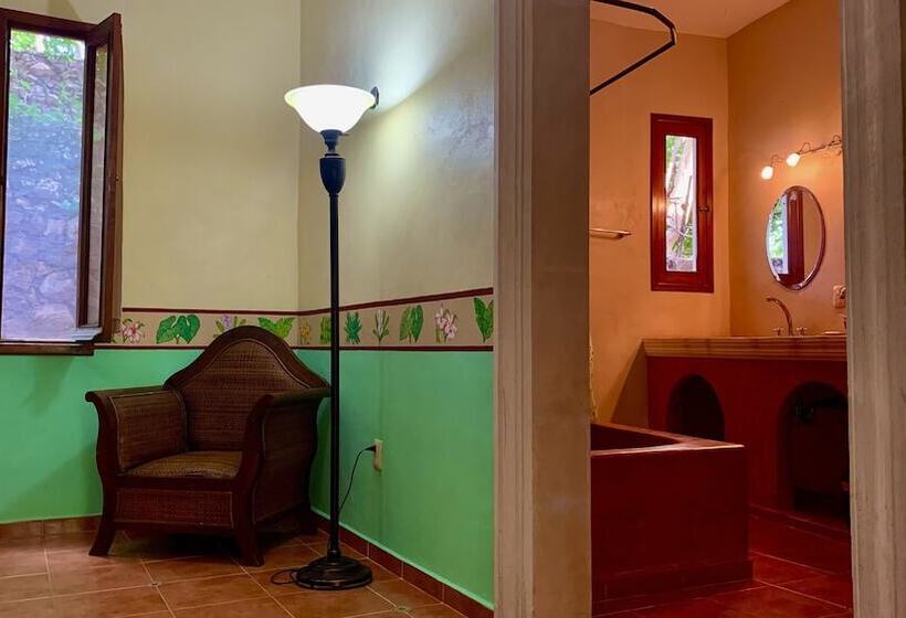 Gardenhotel Macan Ché B&b