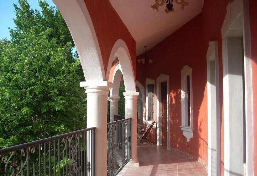 Gardenhotel Macan Ché B&b