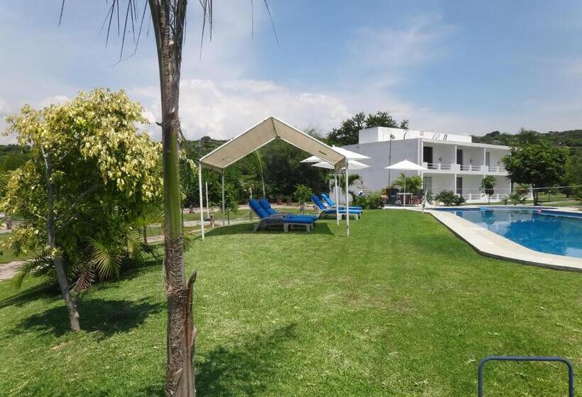 Отель Boutique Casa Bella