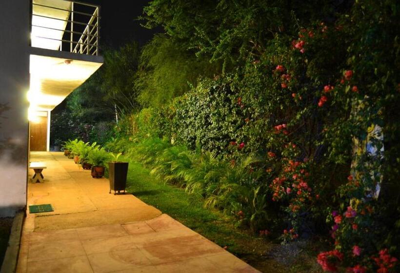 Отель Boutique Casa Bella