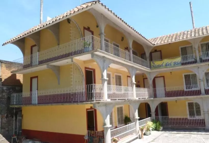 Hotelli Del Rio