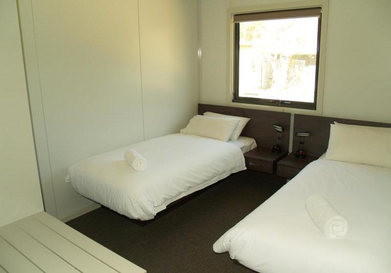 Отель Ecocrackenback