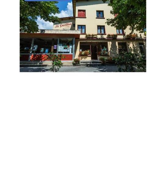 هتل Hôtel Restaurant Le Pavillon