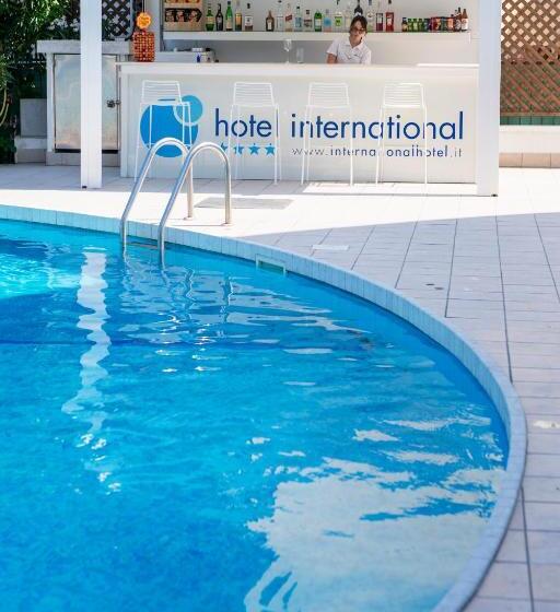 فندق International