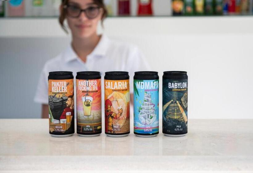 فندق International