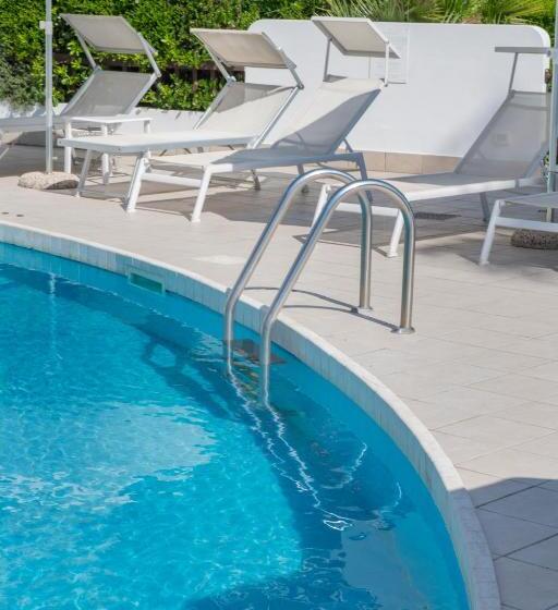 فندق International