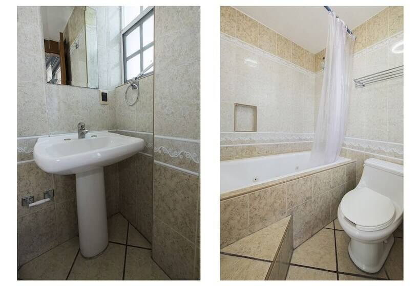 هتل Suites De Reyes