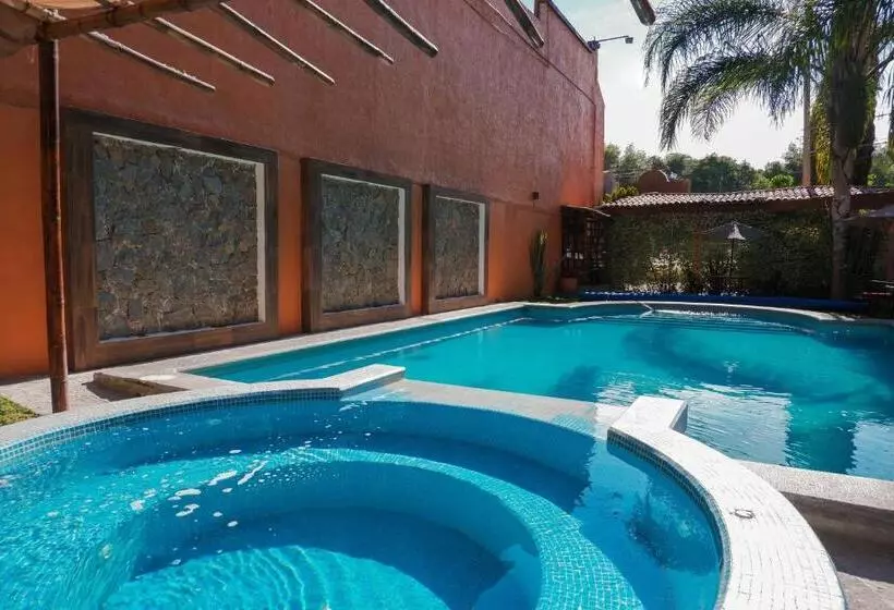 ホテル Suites Paraiso Tequis
