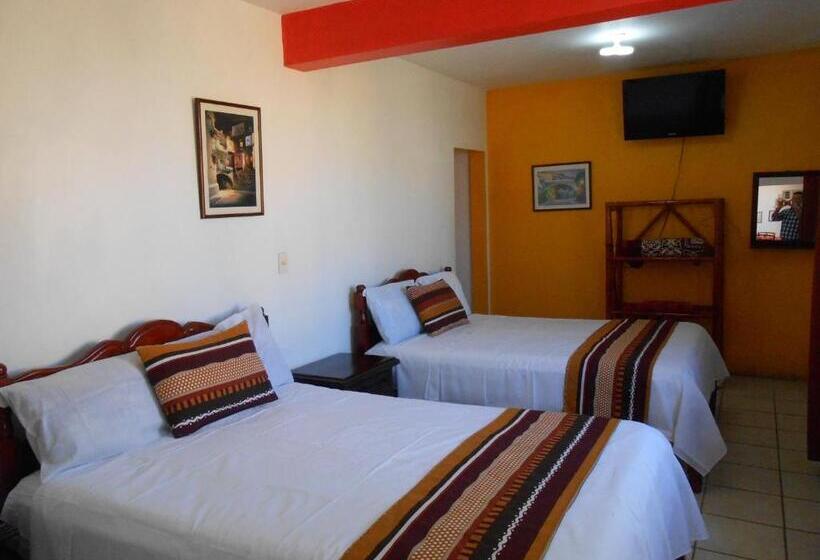 فندق Y Bungalows Monteverde