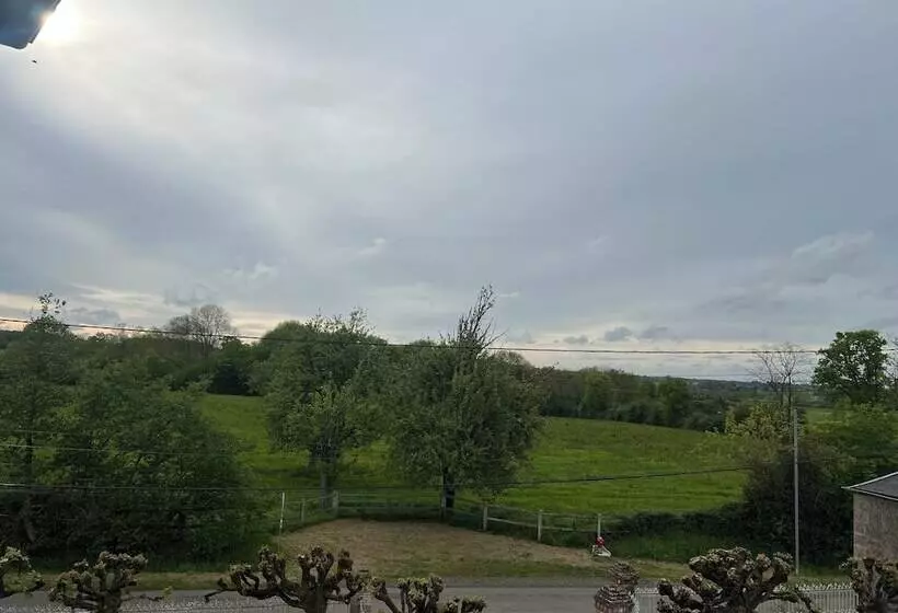 Aamiaismajoitus (B&B) Manoir De Grimbosq