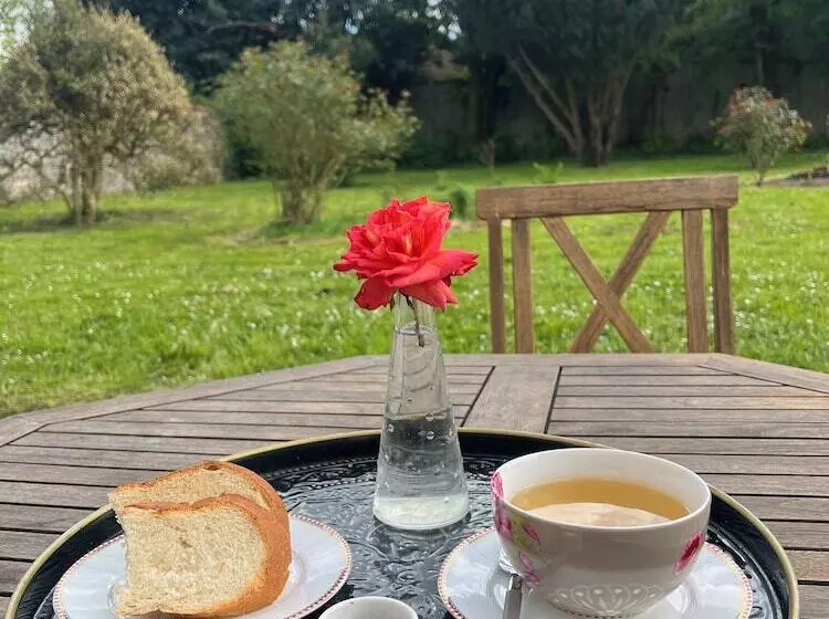 Aamiaismajoitus (B&B) Manoir De Grimbosq