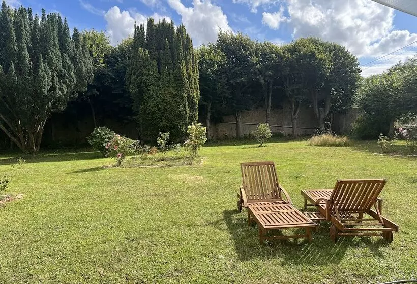 Aamiaismajoitus (B&B) Manoir De Grimbosq