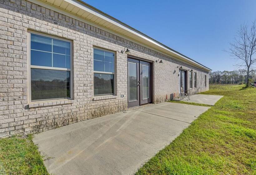 Modern Dothan Home Near Downtown & Hospitals!