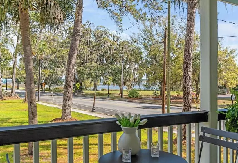 ペンション Circa 1785