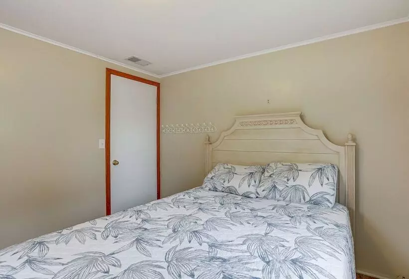 Pet Friendly Long Beach Island Home: Walk To Beach