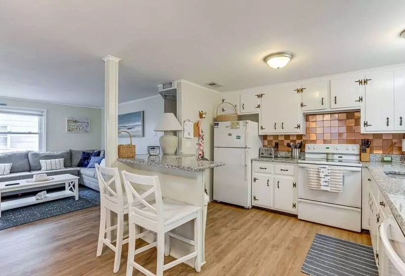 Pet Friendly Long Beach Island Home: Walk To Beach