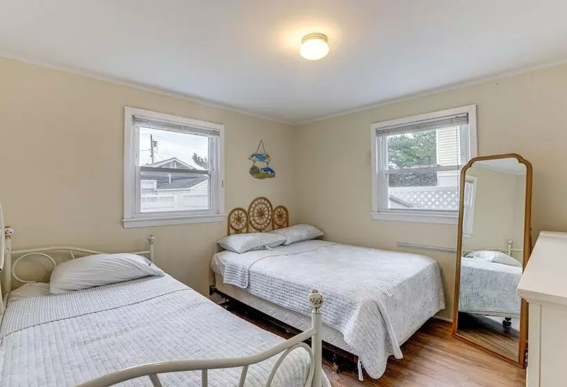 Pet Friendly Long Beach Island Home: Walk To Beach