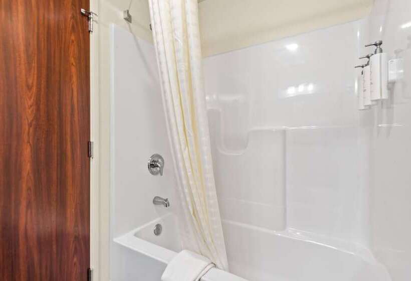 Riverstone Suites By Cobblestone Hotels   Chippewa Falls