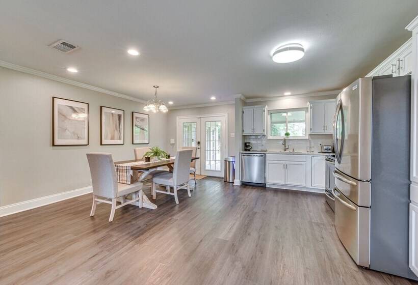 Baton Rouge Home W/ Private Patio: 2 Mi To Lsu!