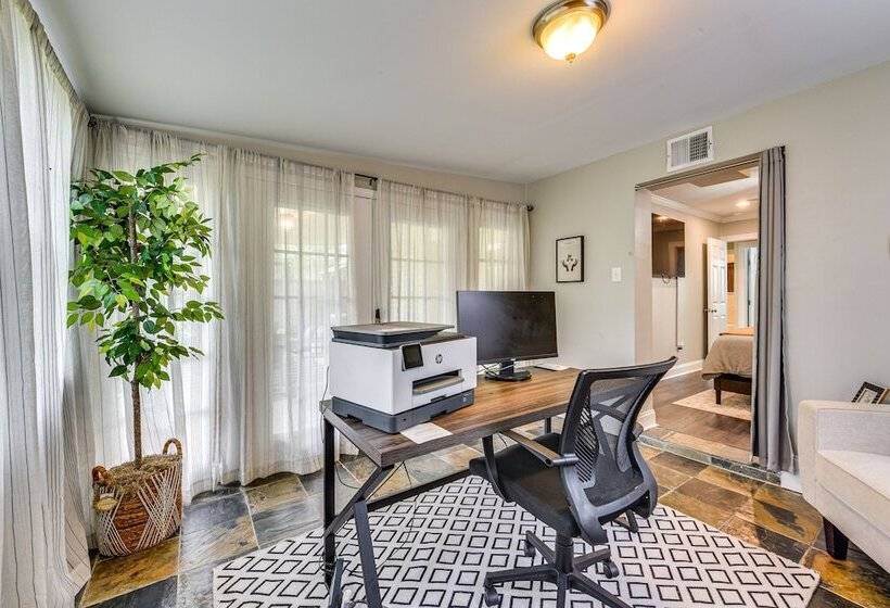 Baton Rouge Home W/ Private Patio: 2 Mi To Lsu!