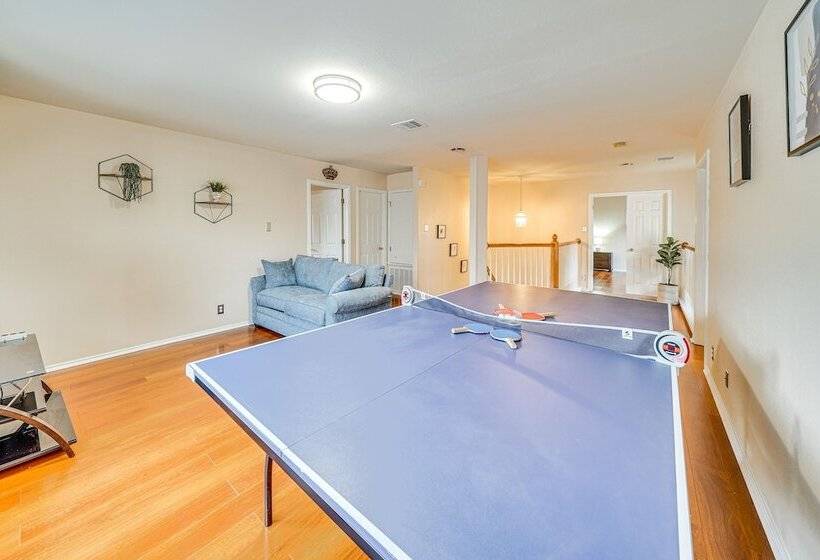 Family Friendly San Antonio Escape W/ Game Room