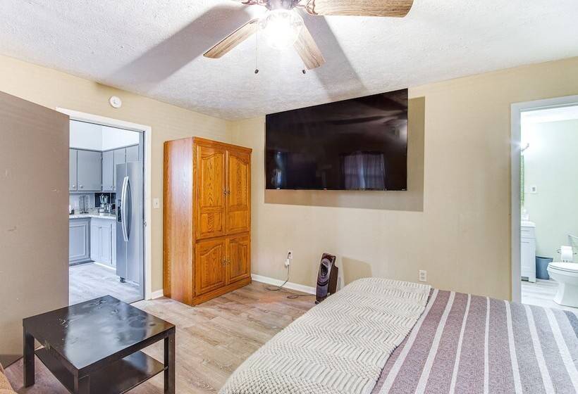 Cozy Vicksburg Home W/ Patio ~ 1 Mi To Riverfront!