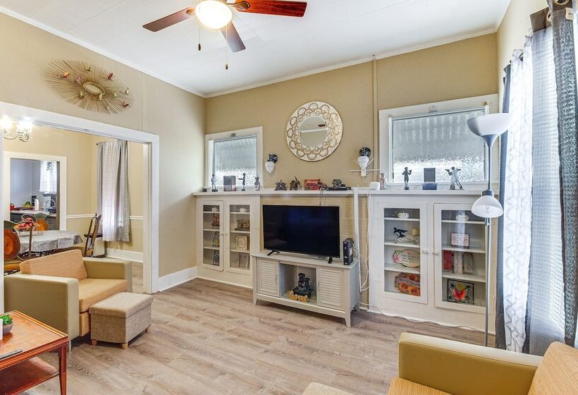 Cozy Vicksburg Home W/ Patio ~ 1 Mi To Riverfront!