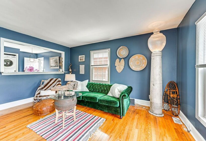 Eclectic Winston Salem Home: 3 Mi To Downtown!