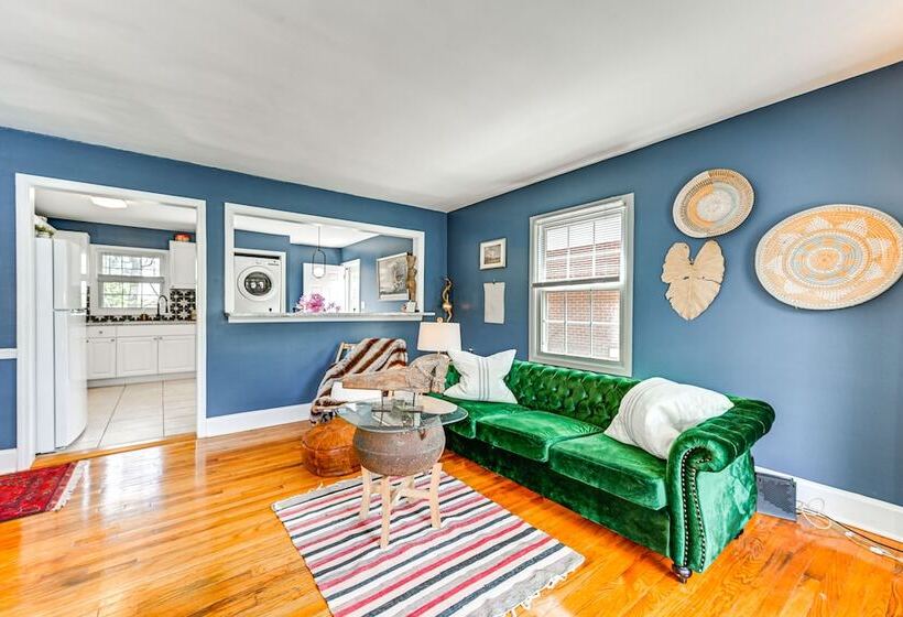 Eclectic Winston Salem Home: 3 Mi To Downtown!