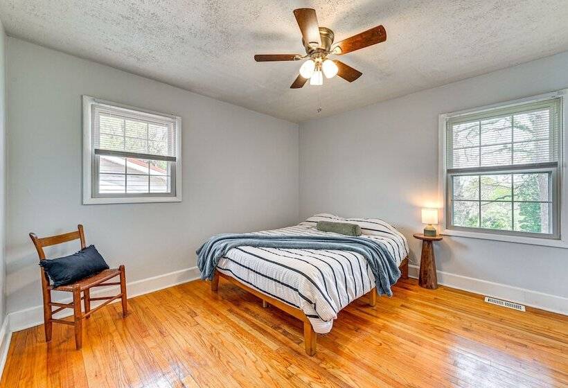 Eclectic Winston Salem Home: 3 Mi To Downtown!