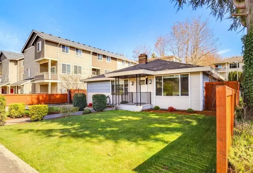 Renton Home: Gazebo W/ Tv & Bbq, 15 Mi To Seattle