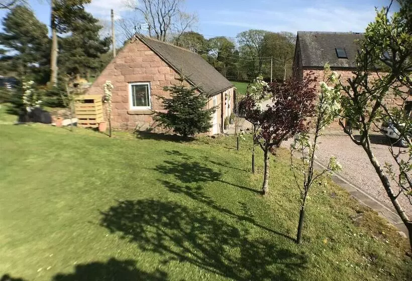 Maaseutuhotelli 1 Bed Barn Alton Towers Chatsworth Polars Peaks