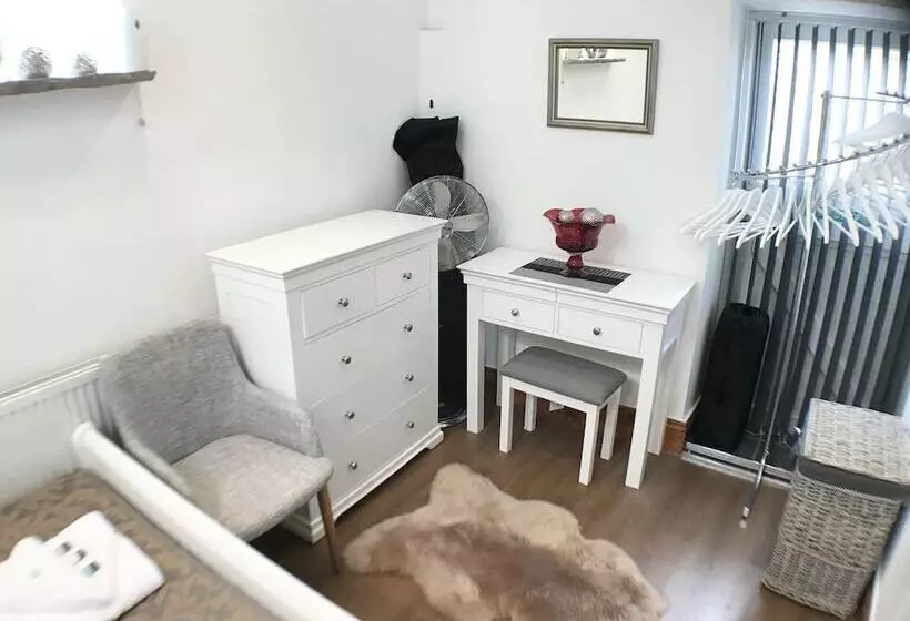 Maaseutuhotelli 1 Bed Barn Alton Towers Chatsworth Polars Peaks