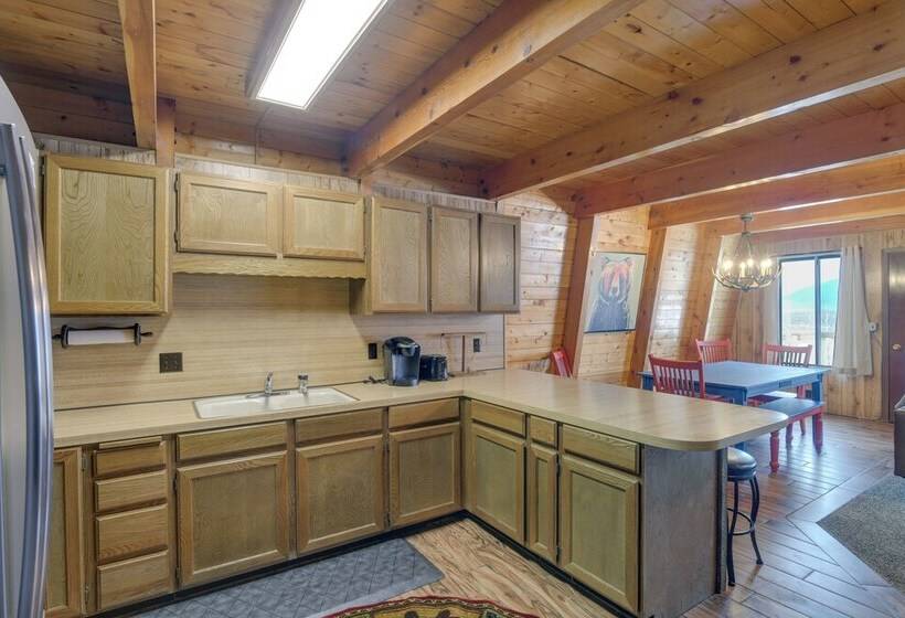 Island Park Cabin W/ Deck ~ 22 Mi To Yellowstone!